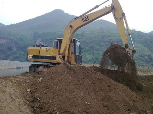 2002 a cubeta E120B do ano 80.3kw 0.5cbm usou CAT Excavator fornecedor