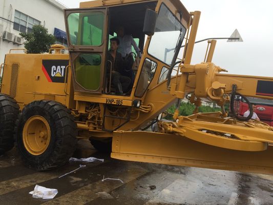 O CAT 140G usou o graduador do motor fornecedor