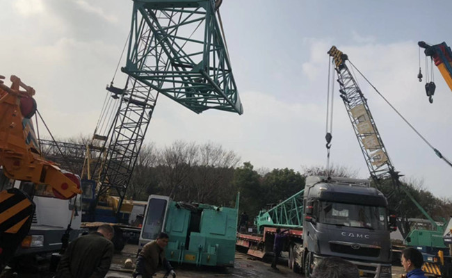 Máquina escavadora usada 200T de levantamento da altura 75m SCX2000 Sumitomo 0